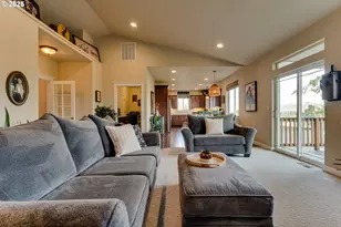 6452 Dogwood St, Springfield, OR 97478 - Photo 9