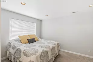 17264 SW Marty Ln, Beaverton, OR 97003 - Photo 9