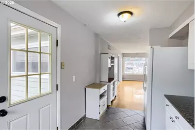 3204 E 29th St, Vancouver, WA 98661 - Photo 9