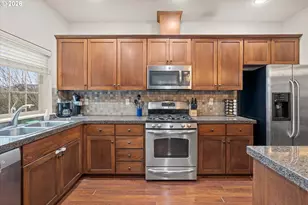 8648 NE Delamere Way, Hillsboro, OR 97006 - Photo 5