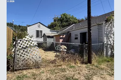 1470 SE Jackson St, Roseburg, OR 97470 - Photo 9