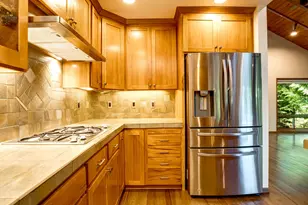 71 Tanglewood Dr, Lake Oswego, OR 97035 - Photo 13