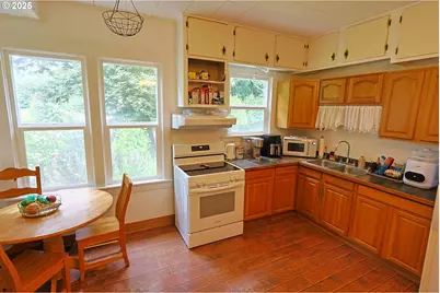 88447 Lampa Ln, Coquille, OR 97423 - Photo 15