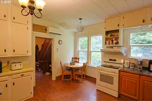 88447 Lampa Ln, Coquille, OR 97423 - Photo 17