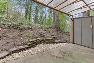 5561 SW Multnomah Blvd, Portland, OR 97219 - Photo 21