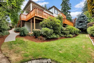 15435 NE Siskiyou St, Portland, OR 97230 - Photo 39