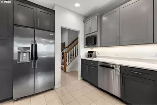 15435 NE Siskiyou St, Portland, OR 97230 - Photo 13