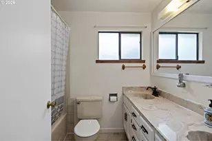 296 Mobley Dr, Azalea, OR 97410 - Photo 17