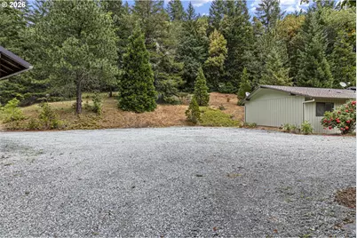296 Mobley Dr, Azalea, OR 97410 - Photo 37