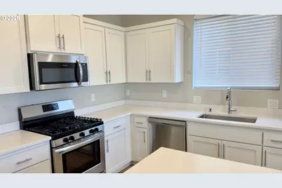 2011 Bethany St, Longview, WA 98632 - Photo 13