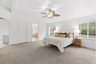 35986 Enterprise Rd, Creswell, OR 97426 - Photo 27