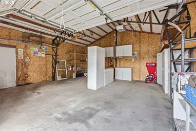 35986 Enterprise Rd, Creswell, OR 97426 - Photo 47