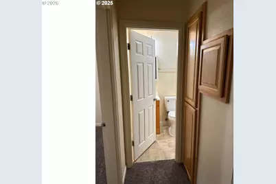 2046 W 14th Pl, Eugene, OR 97402 - Photo 15