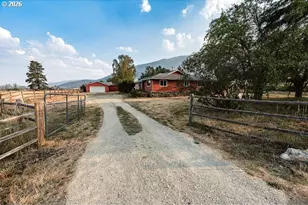 13882 S Rock Creek Ln, Haines, OR 97833 - Photo 3