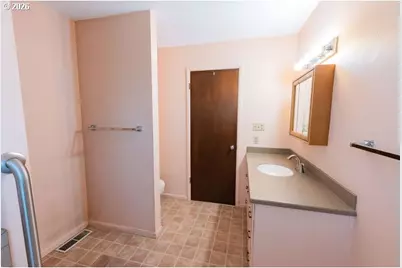 13882 S Rock Creek Ln, Haines, OR 97833 - Photo 11