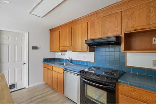 5445 SW Village Pl, Beaverton, OR 97007 - Photo 9