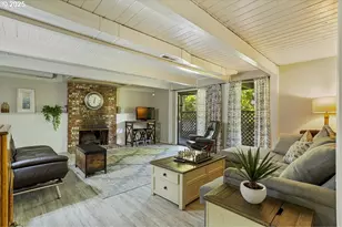 14729 NE Stanton Ct, Portland, OR 97230 - Photo 19