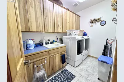 15843 Hunt Mountain Ln, Baker City, OR 97814 - Photo 11