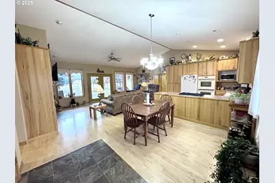 15843 Hunt Mountain Ln, Baker City, OR 97814 - Photo 5