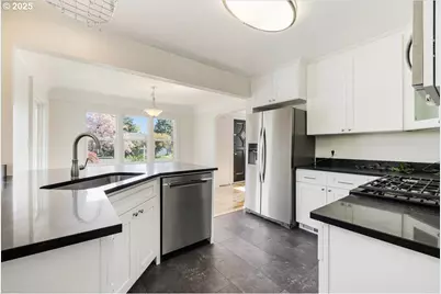 5625 SE Jennings Ave, Milwaukie, OR 97267 - Photo 13