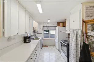 30271 Horseshoe Loop, Lebanon, OR 97355 - Photo 13