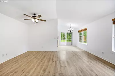 405 SE 21st St, Troutdale, OR 97060 - Photo 37