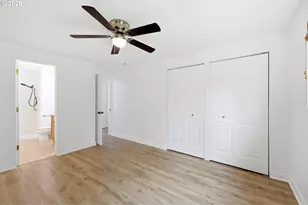 405 SE 21st St, Troutdale, OR 97060 - Photo 17