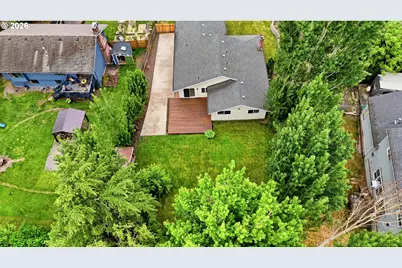 405 SE 21st St, Troutdale, OR 97060 - Photo 39