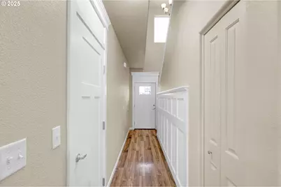 1725 Allea Dr, Eugene, OR 97404 - Photo 5