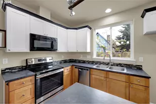 1725 Allea Dr, Eugene, OR 97404 - Photo 17