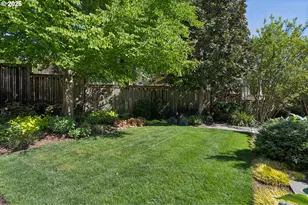 905 SE 71st Ave, Portland, OR 97215 - Photo 41