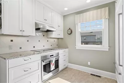 905 SE 71st Ave, Portland, OR 97215 - Photo 17