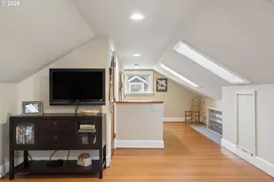 905 SE 71st Ave, Portland, OR 97215 - Photo 31