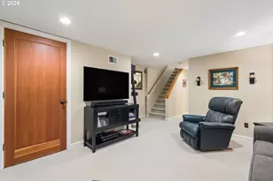 905 SE 71st Ave, Portland, OR 97215 - Photo 33
