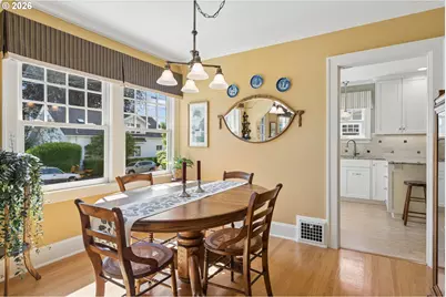 905 SE 71st Ave, Portland, OR 97215 - Photo 13