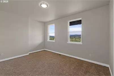845 Forest Heights St, Sutherlin, OR 97479 - Photo 25