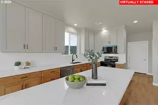 845 Forest Heights St, Sutherlin, OR 97479 - Photo 5