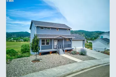 845 Forest Heights St, Sutherlin, OR 97479 - Photo 3