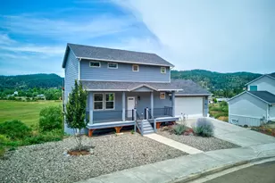 845 Forest Heights St, Sutherlin, OR 97479 - Photo 3