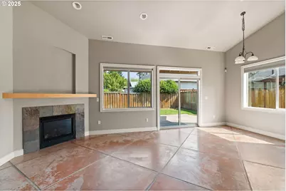 2721 La Darrah St, Eugene, OR 97404 - Photo 9