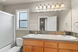 2721 La Darrah St, Eugene, OR 97404 - Photo 29