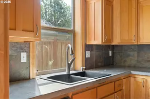 2721 La Darrah St, Eugene, OR 97404 - Photo 17