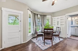 430 Carnine Rd, Castle Rock, WA 98611 - Photo 5