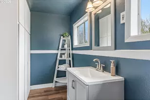 430 Carnine Rd, Castle Rock, WA 98611 - Photo 11