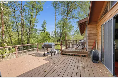 701 Crest Ln, Canyonville, OR 97417 - Photo 39
