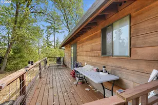 701 Crest Ln, Canyonville, OR 97417 - Photo 41