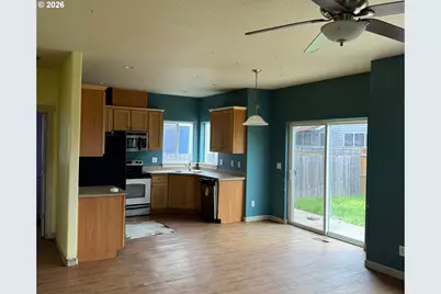 601 St Charles St, Eugene, OR 97402 - Photo 3