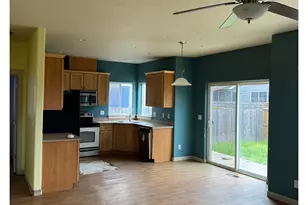 601 ST Charles Street, Eugene, OR 97402 - Photo 3