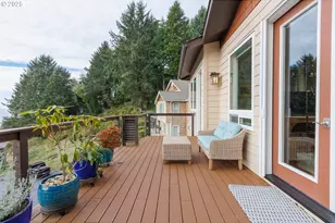 108 Sea Crest Ct, Otter Rock, OR 97369 - Photo 33