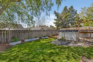 869 E 9th Ct, Lafayette, OR 97127 - Photo 31